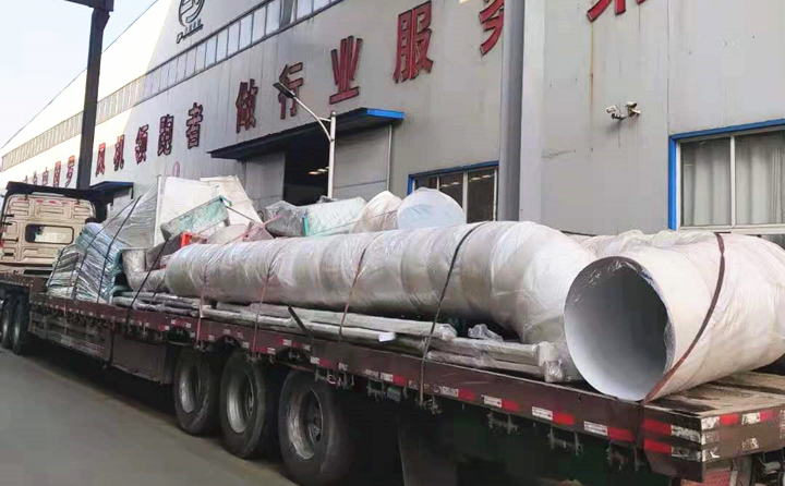 河北生物質顆粒機裝車完成，準備發車