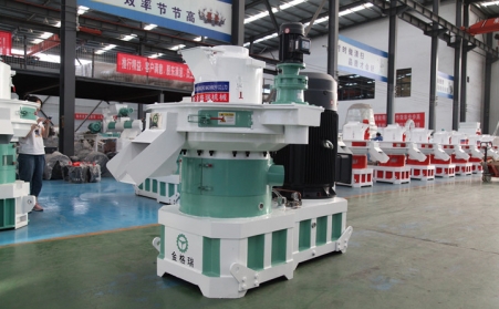 生物質燃料顆粒機壓製均勻、運轉平穩